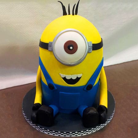 MIN002 - Beautiful Minion Cake