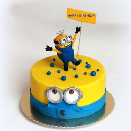 MIN007 - Daring Minion Cake