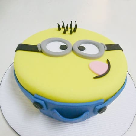 MIN010 -  Fantastic Minion Cake