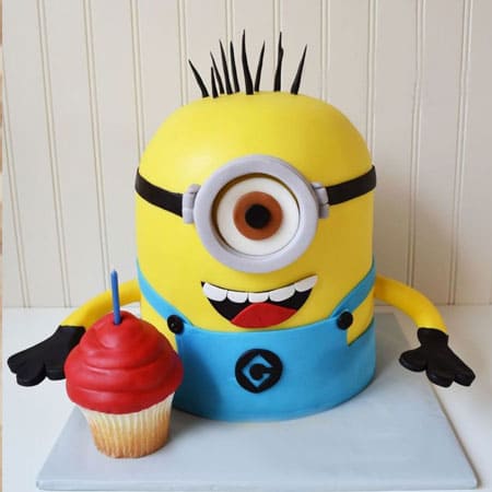 MIN014 -  Minion Cake with Cupcake