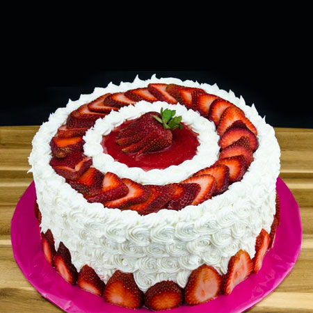 STR009 - Strawberry at Edge Cake