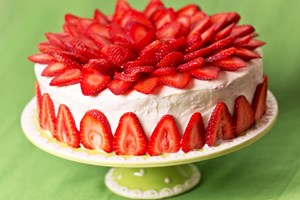 STR017 - strawberry cake