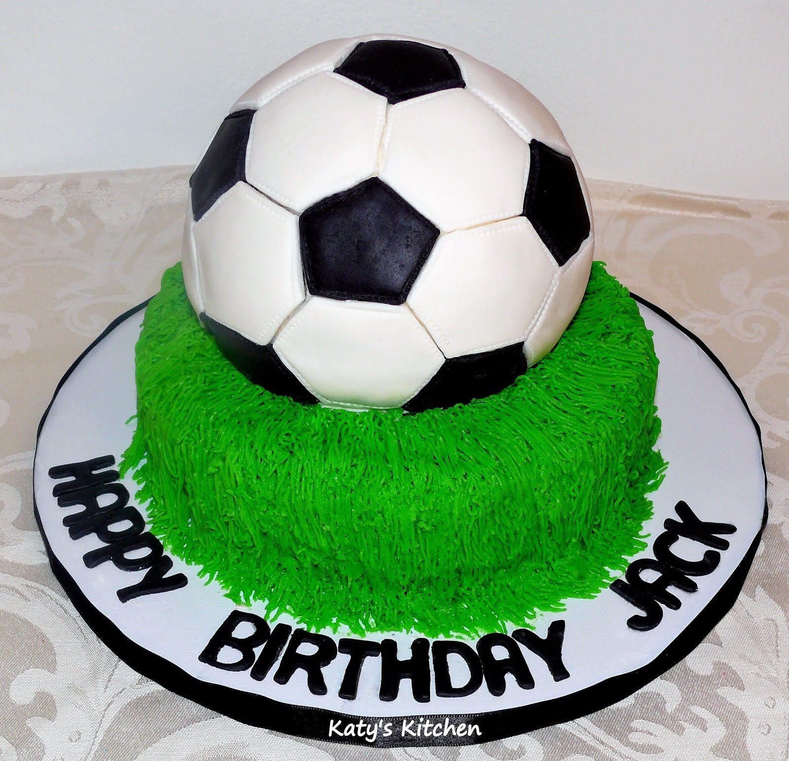 THM017 - Footbal Cake