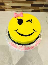 SMY010 - Smiley Cake