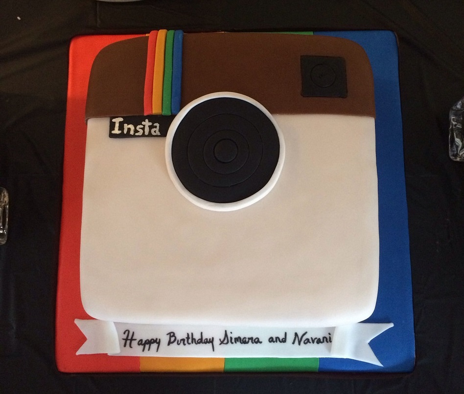 SMC001 - Instagram Cake