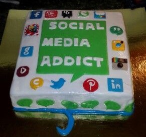 SMC009 - Social media cake